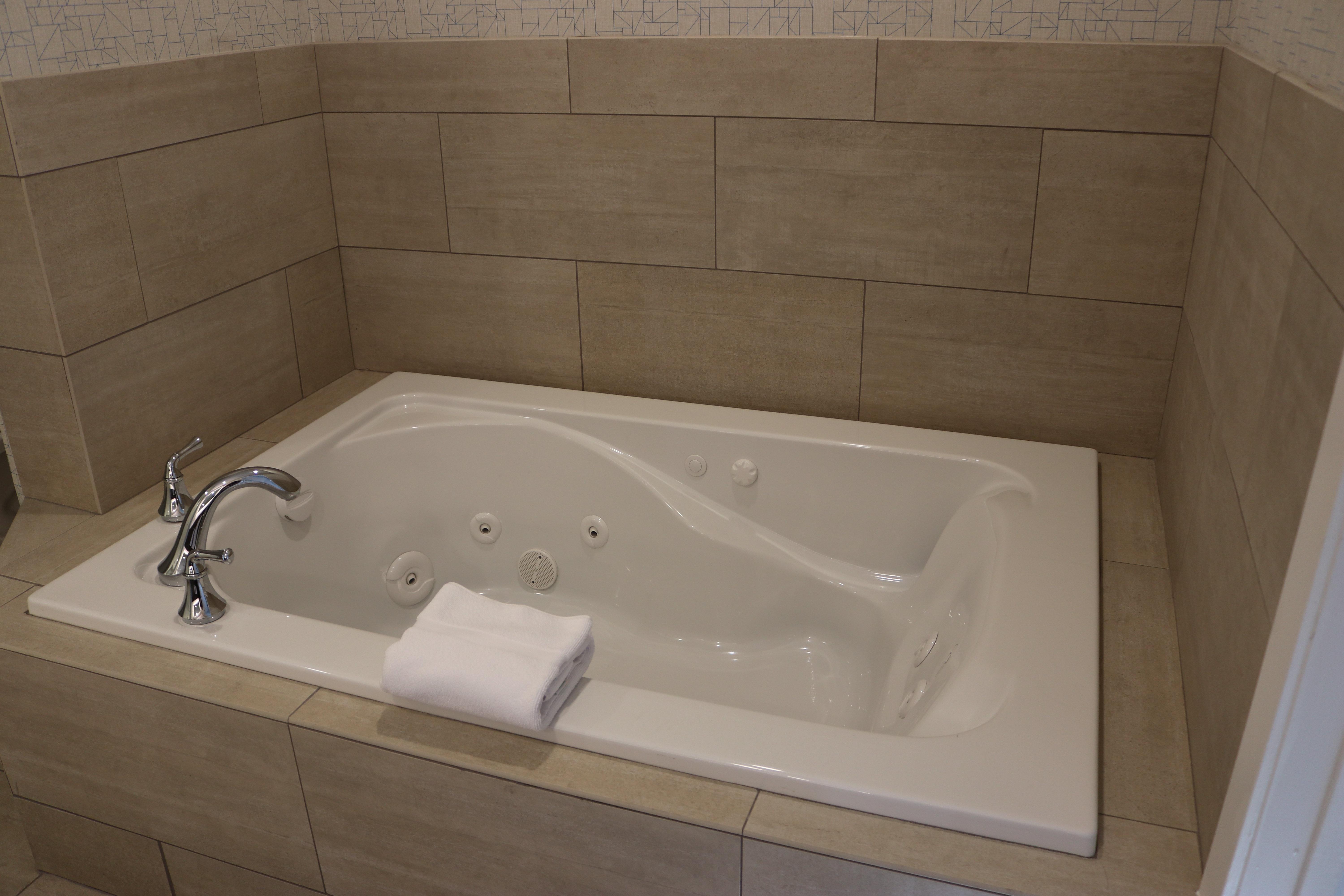 Hotel Express & By Ihg