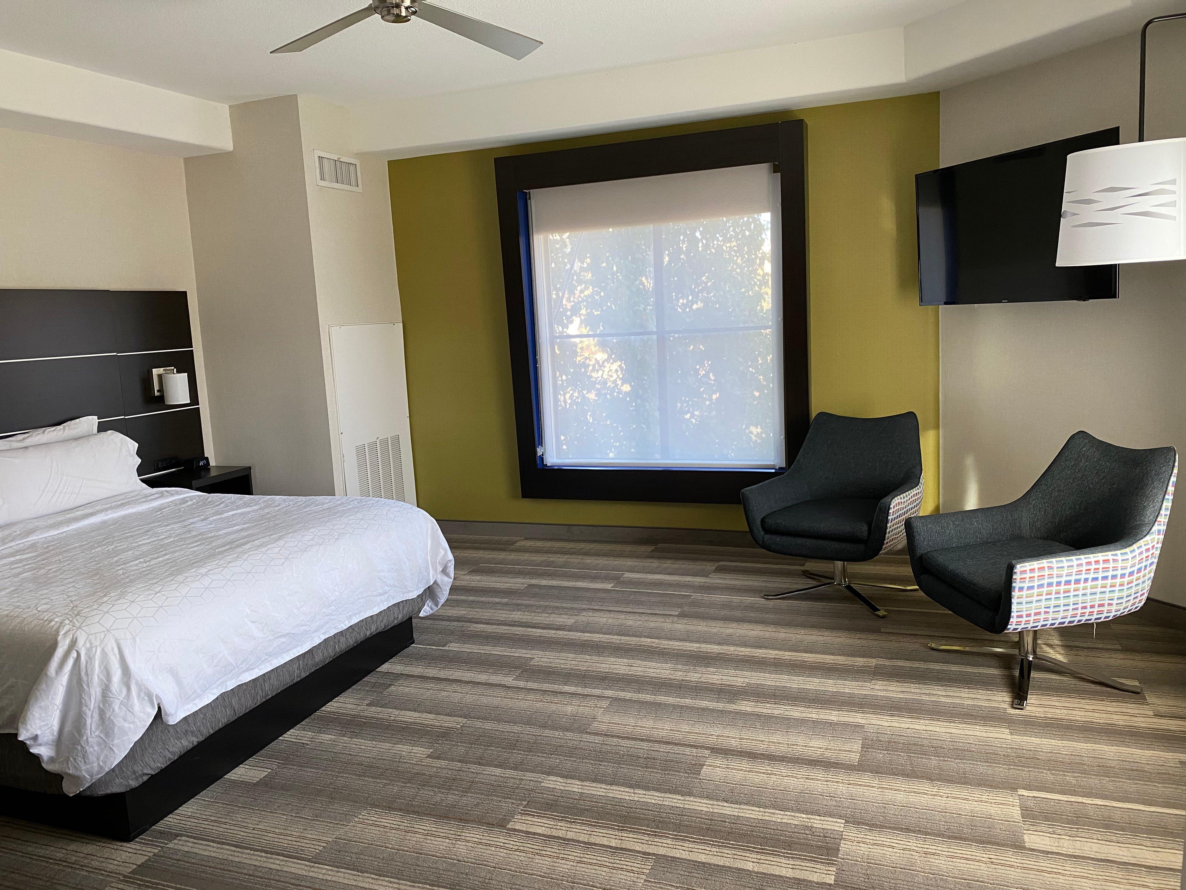 Express & By Ihg Hotel