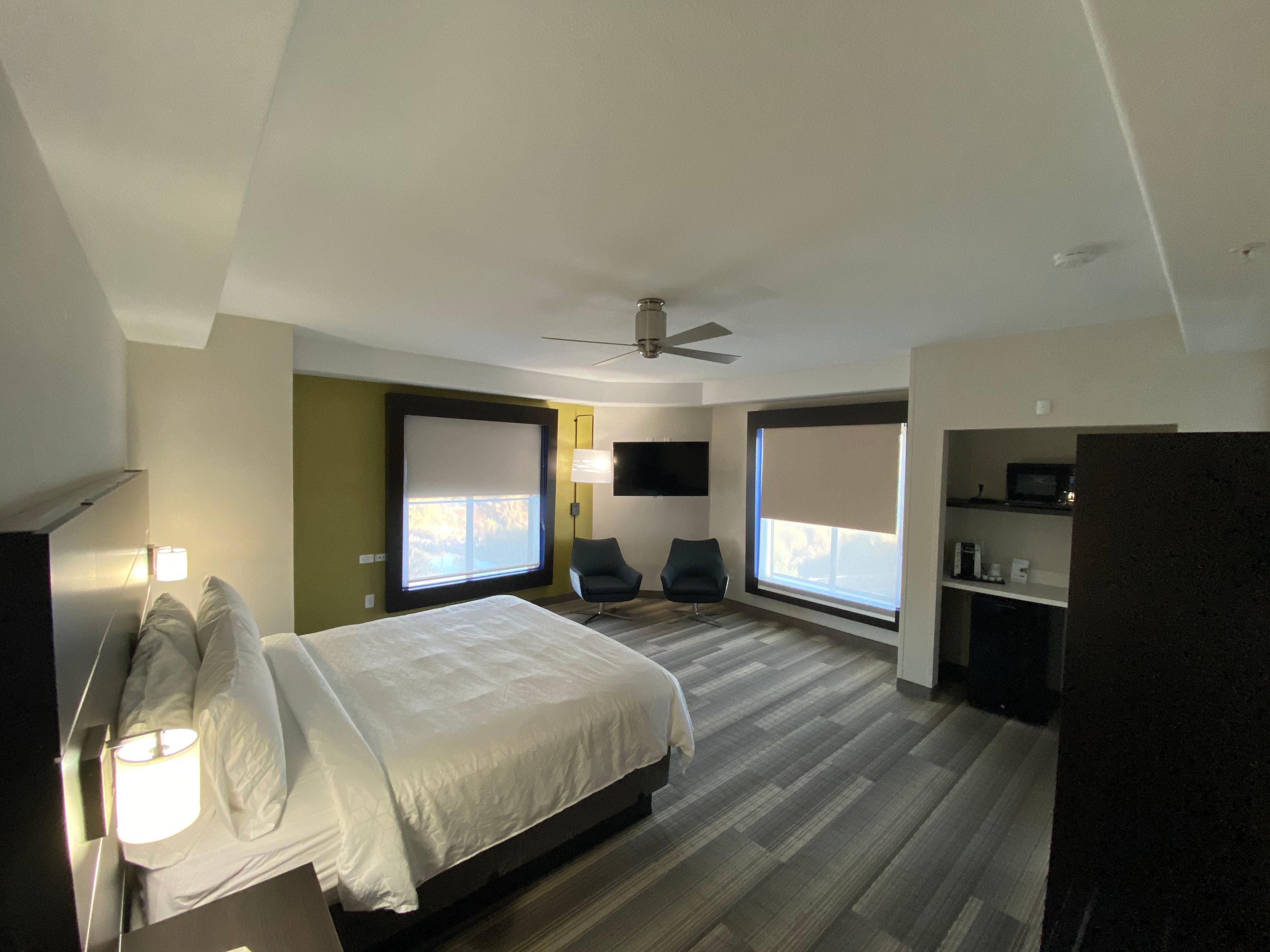 Hotel Express & By Ihg 4*