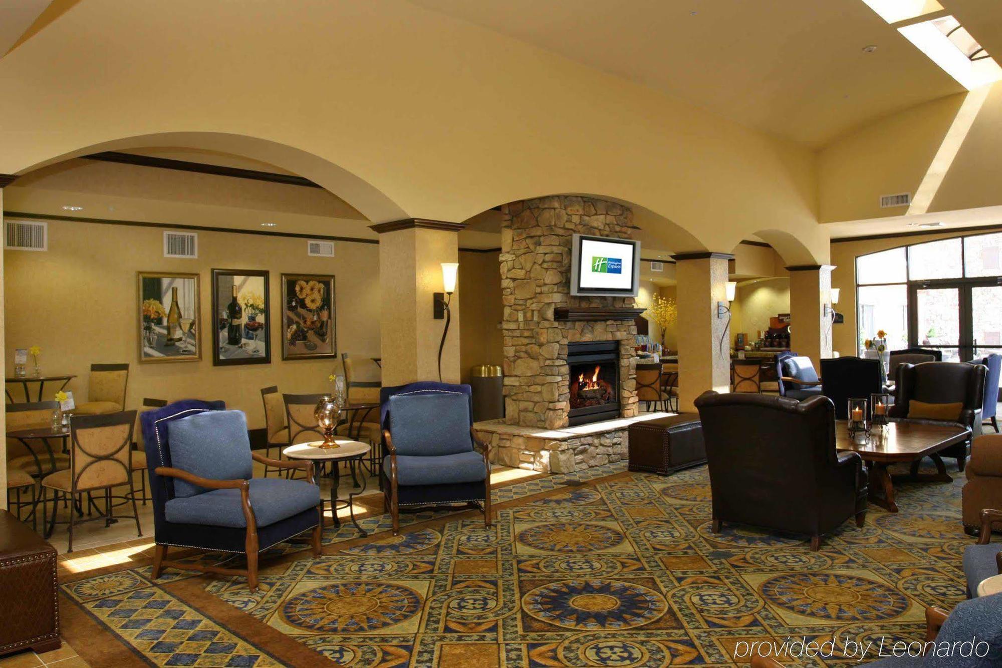 Hotel Express & By Ihg 4*